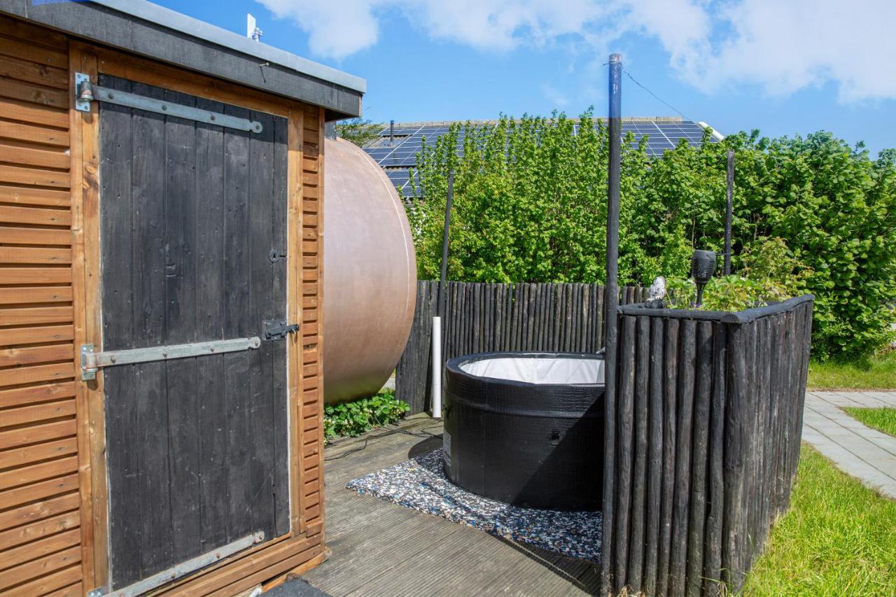 Boerderij Camping Nixhoeve Genderen Exterior foto